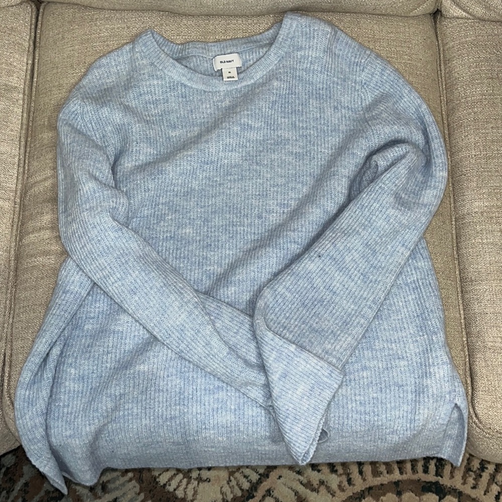 Old navy sweater
